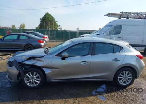 2015 Mazda Mazda3 I Grand Touring z USA, uszkodzony, nr VIN JM1BM1M76F1235080